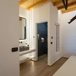 Acres Gem House