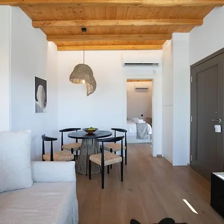 Acres Gem House Апартаменты *